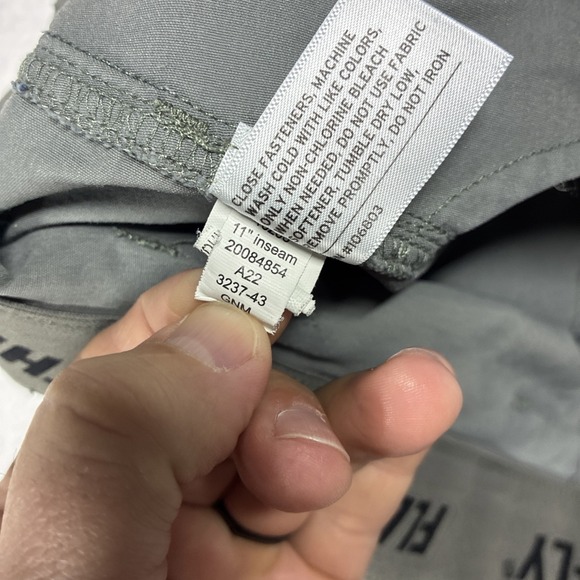 Duluth Trading Co Flex Dry On The Fly Men's Cargo Shorts 46 Gray Relaxed Fit - Picture 7 of 16